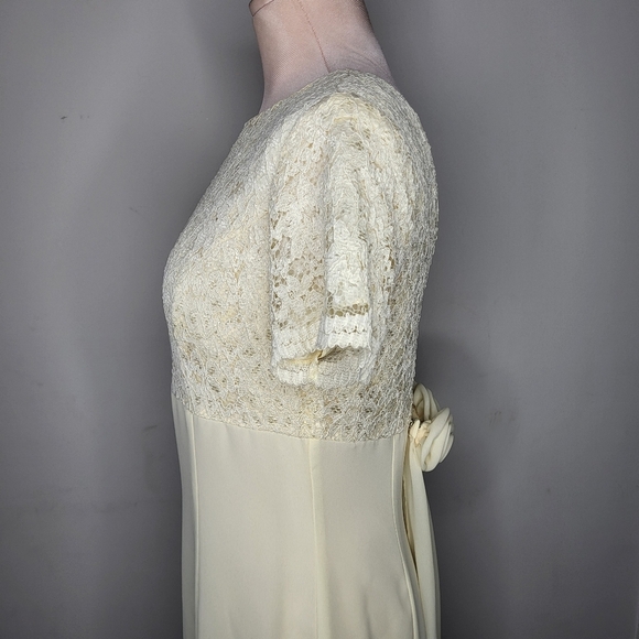 Vintage Lanz of Salzburg Pale Yellow/Ivory Lace Gown Mother of the Bride Size 6 - Picture 4 of 10
